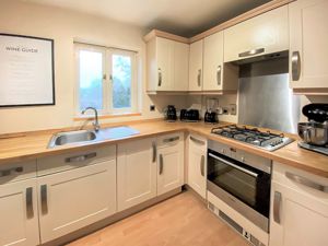 KITCHEN- click for photo gallery